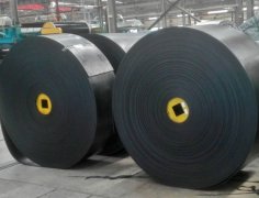 如何避免聚酯輸送帶跑偏？